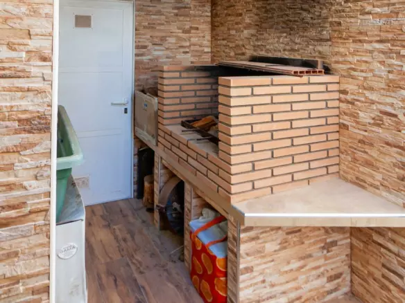 4-bedroom Villa In Orihuela Costa, Spain (105 M²)