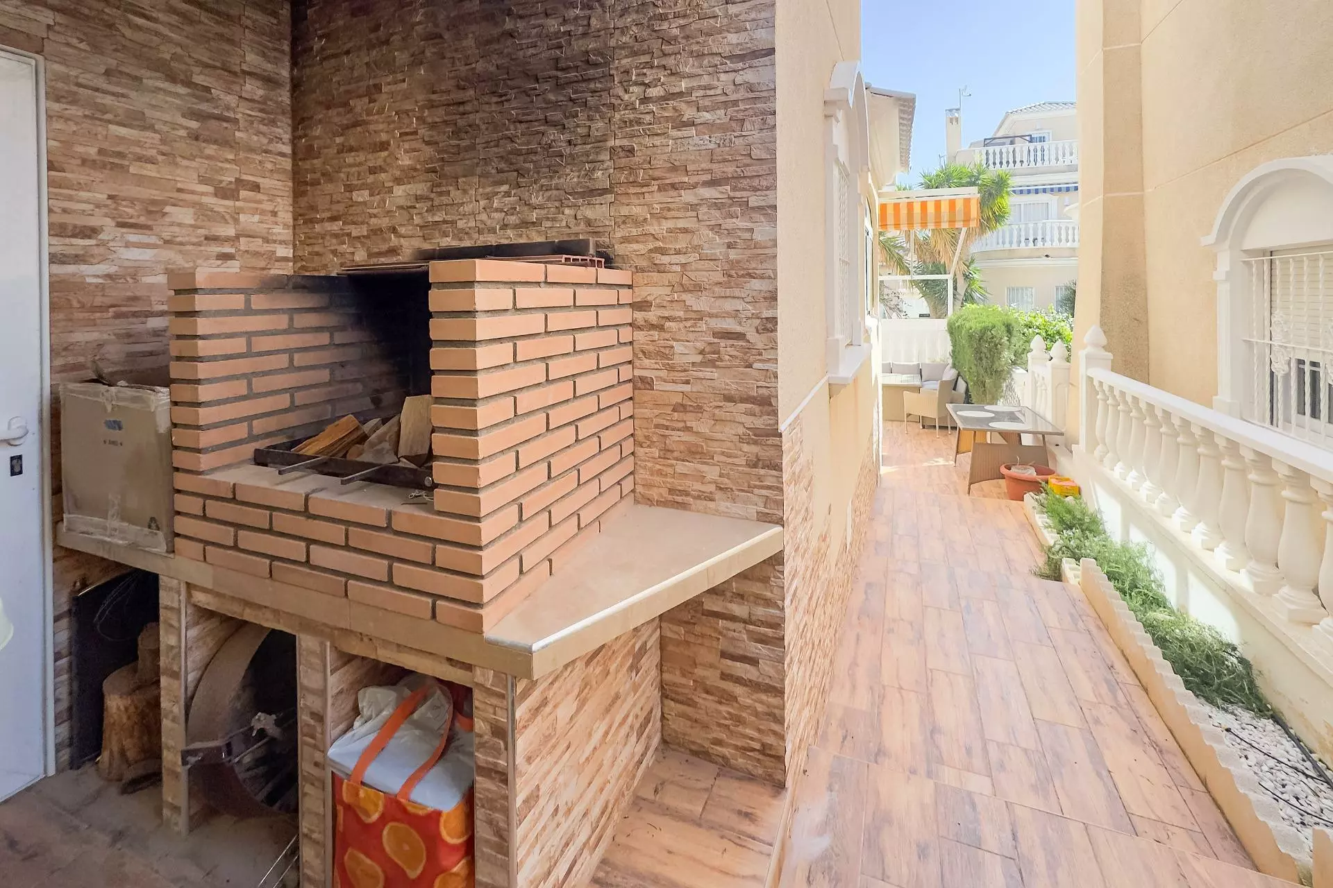 4-bedroom Villa In Orihuela Costa, Spain (105 M²)