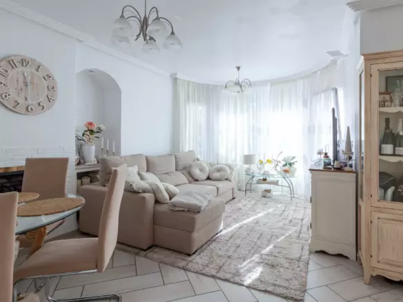 4-bedroom Villa In Orihuela Costa, Spain (105 M²)