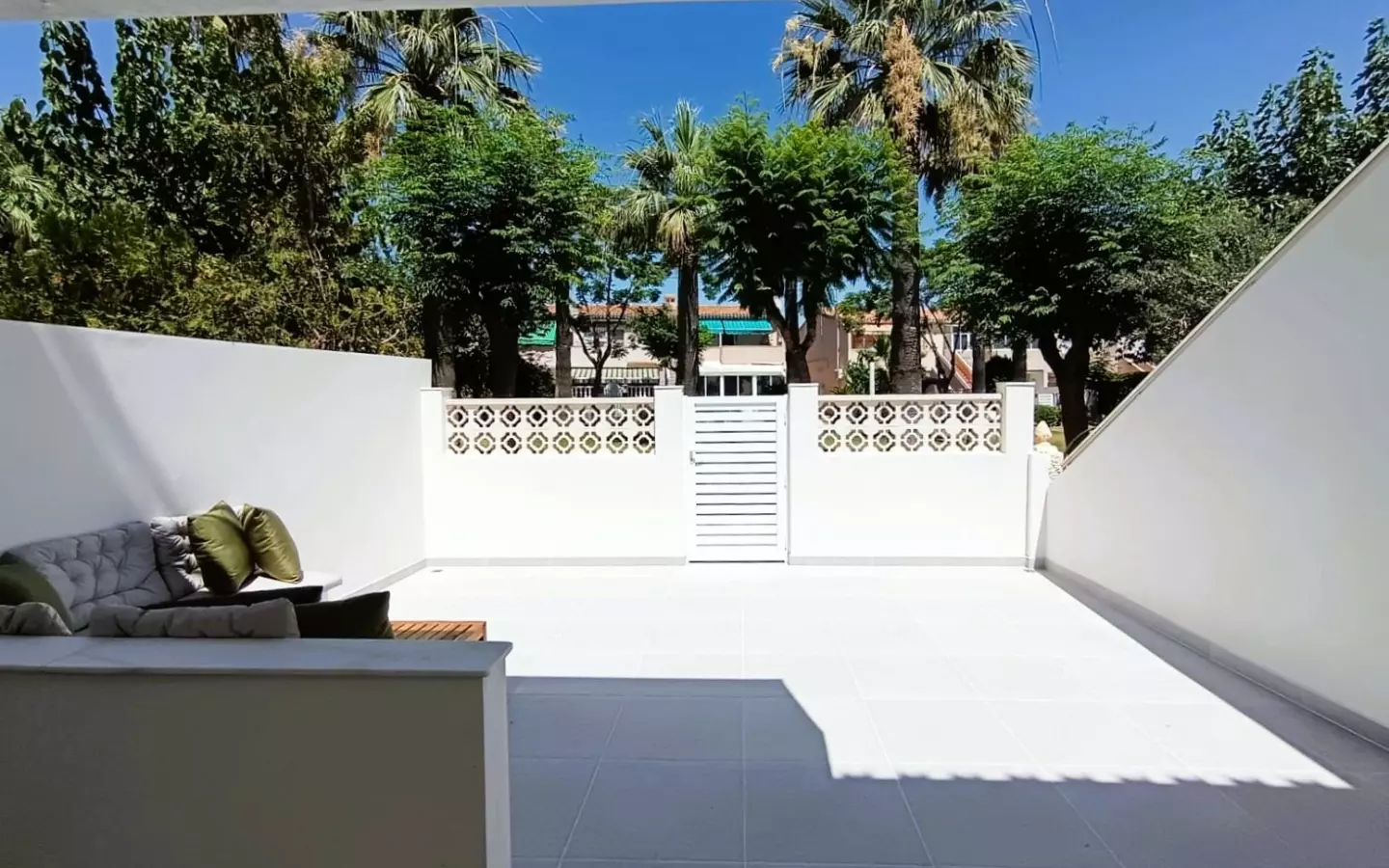 2-bedroom Bungalow In Orihuela Costa, Spain (70 M²)