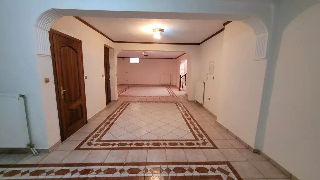 6-bedroom Detached House In Panorama, Greece (271 M²)