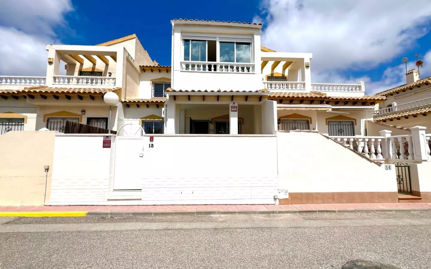 3-bedroom Town House In Orihuela, Spain (90 M²)