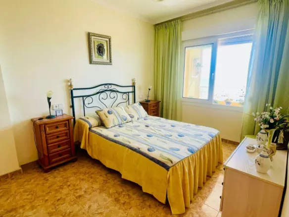 3-bedroom Apartment In Torrevieja, Spain (115 M²)