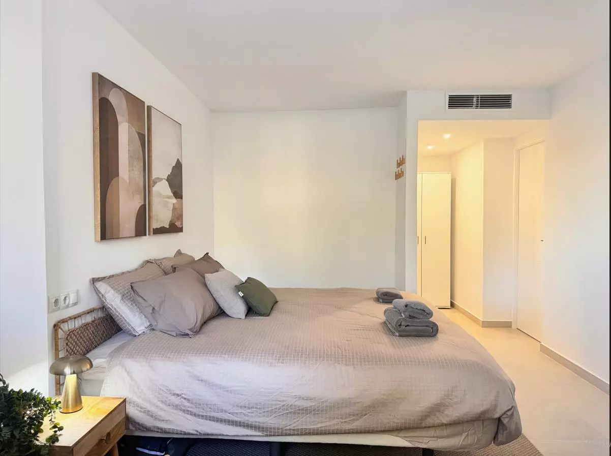 2-bedroom Apartment In Torrevieja, Spain (89 M²)