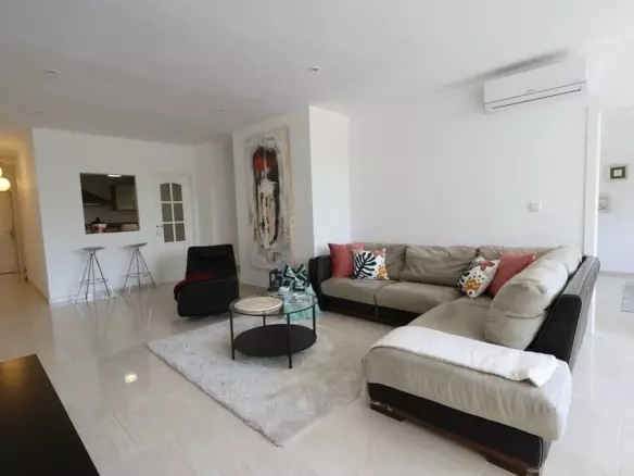 3-bedroom Apartment In Torrevieja, Spain (110 M²)