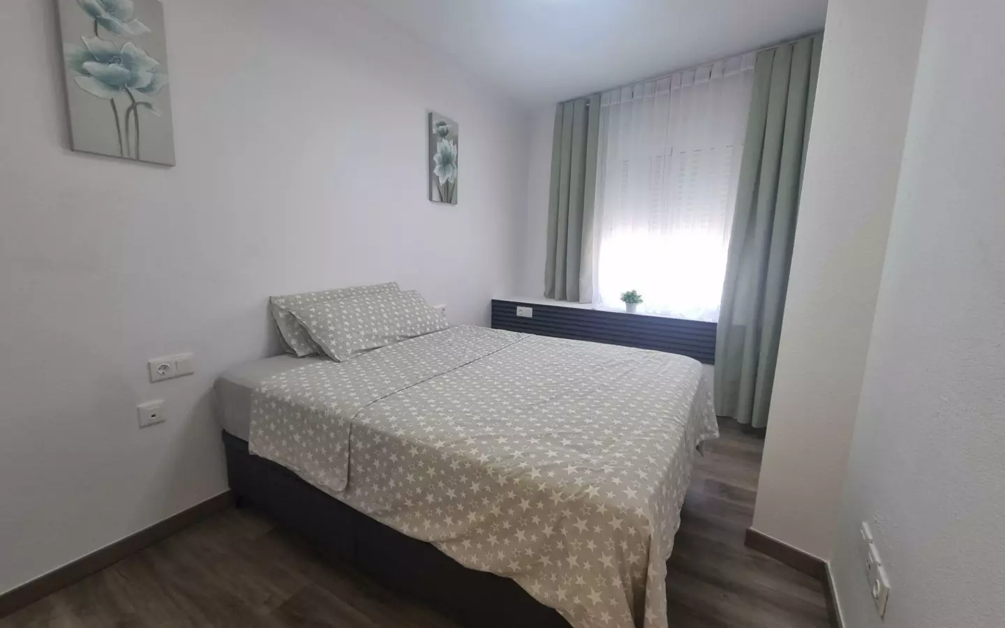 3-bedroom Apartment In Torrevieja, Spain (105 M²)