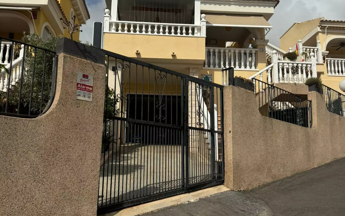 3-bedroom Duplex In San Fulgencio, Spain (170 M² Plot)