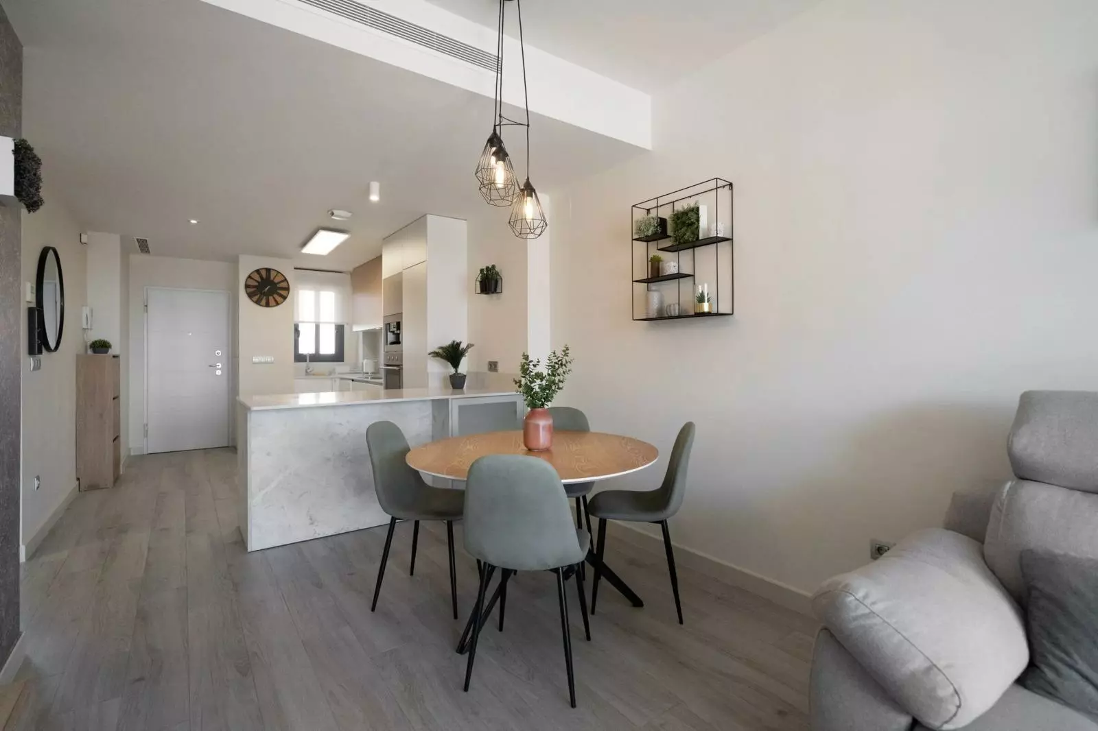 2-bedroom Apartment In Guardamar Del Segura, Spain (73 M²)