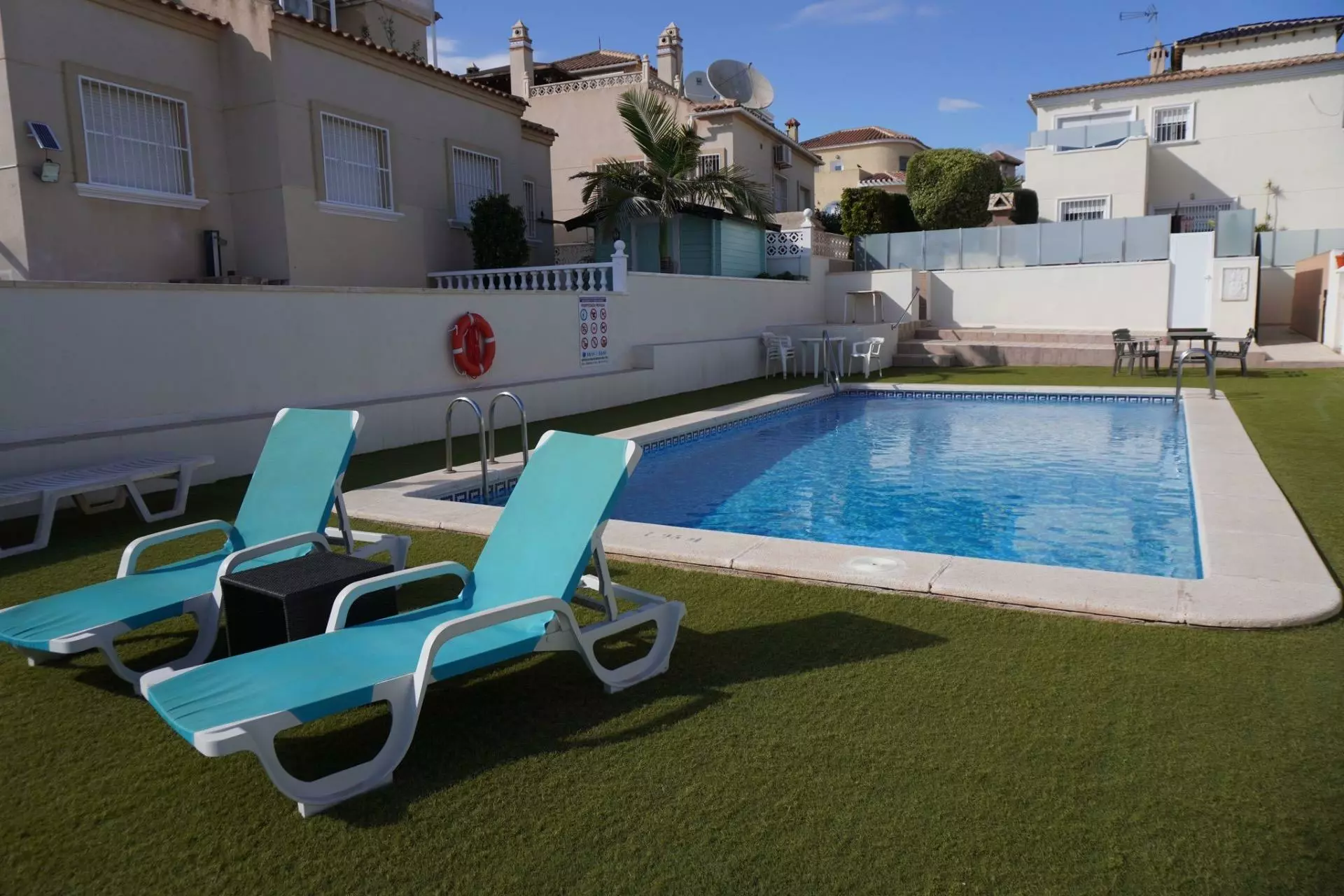 3-bedroom Villa In San Miguel De Salinas, Spain (120 M²)