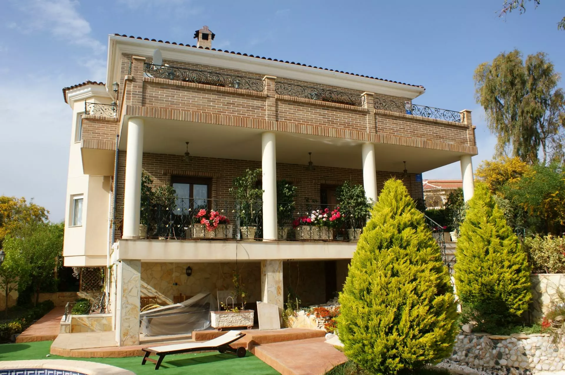2-3-320c97 5-bedroom Villa In Rojales, Spain (360 M²)