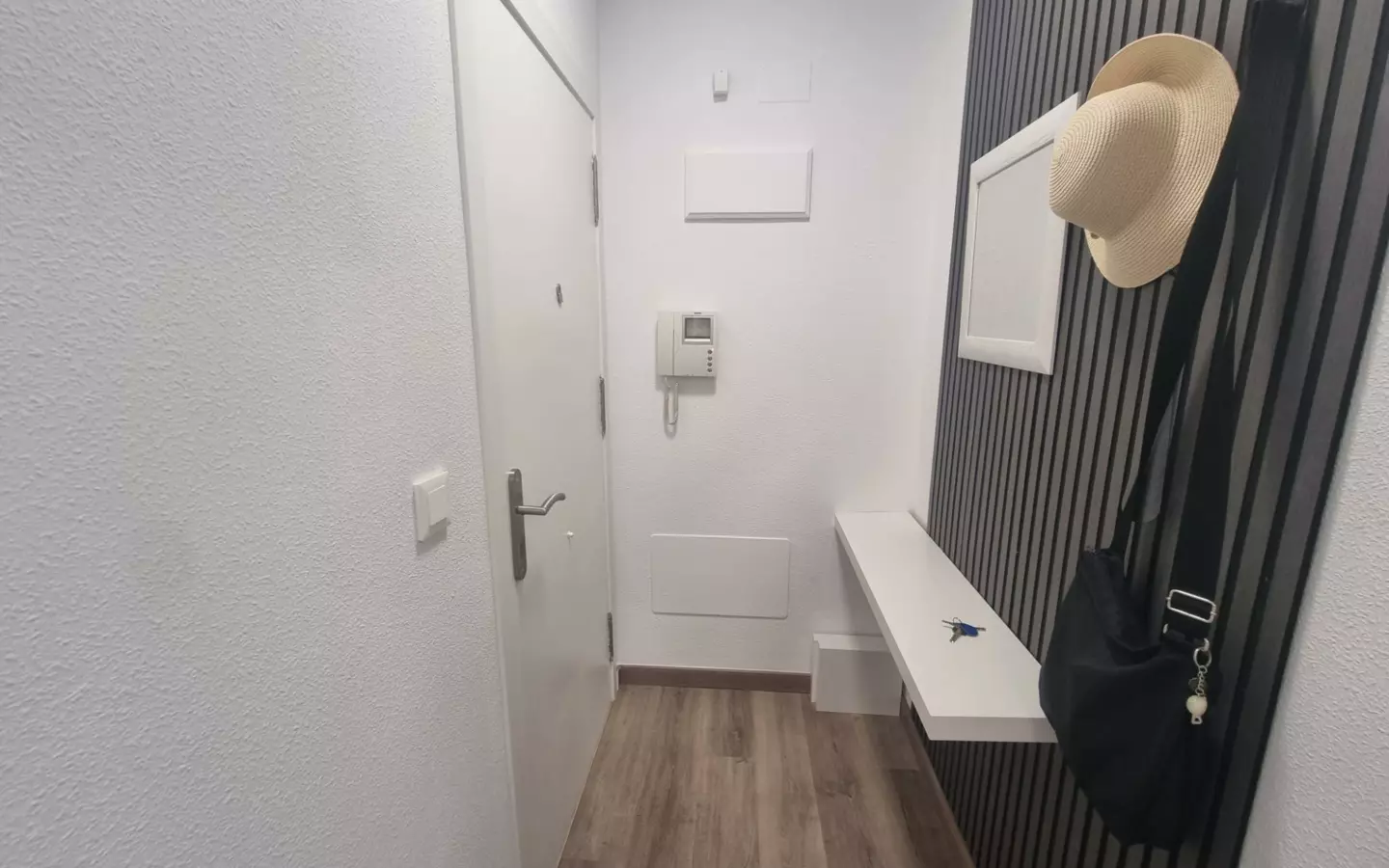 3-bedroom Apartment In Torrevieja, Spain (105 M²)