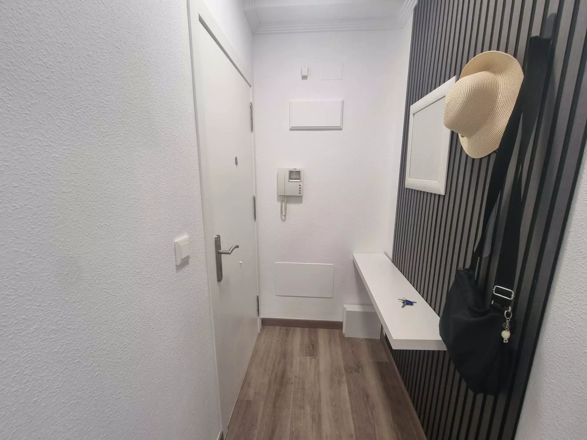 3-bedroom Apartment In Torrevieja, Spain (105 M²)