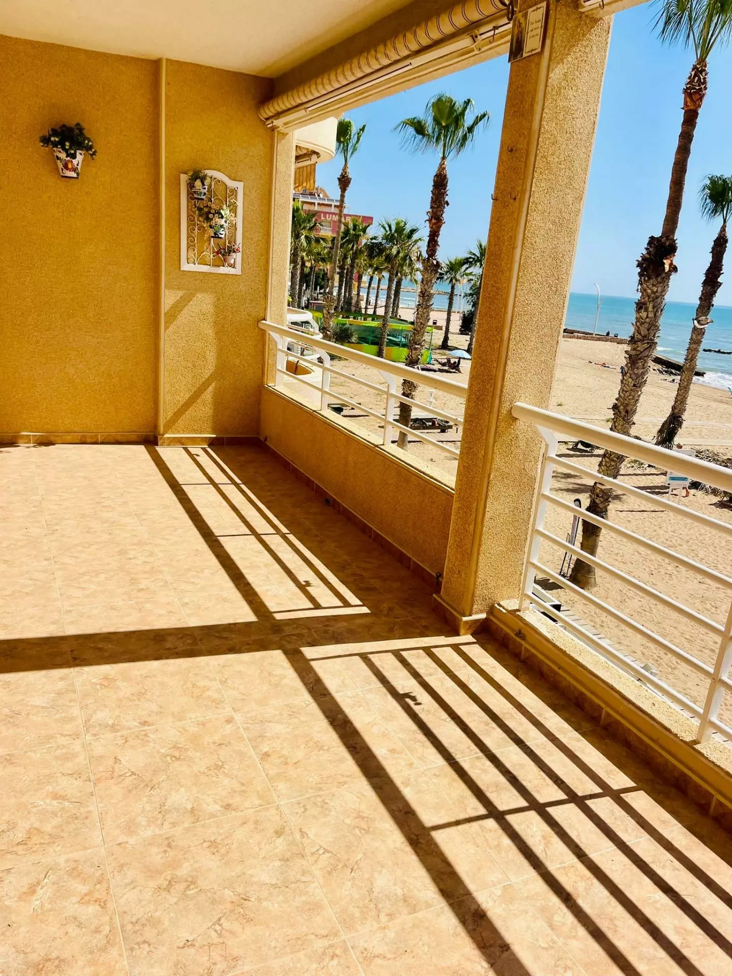 3-bedroom Apartment In Torrevieja, Spain (115 M²)
