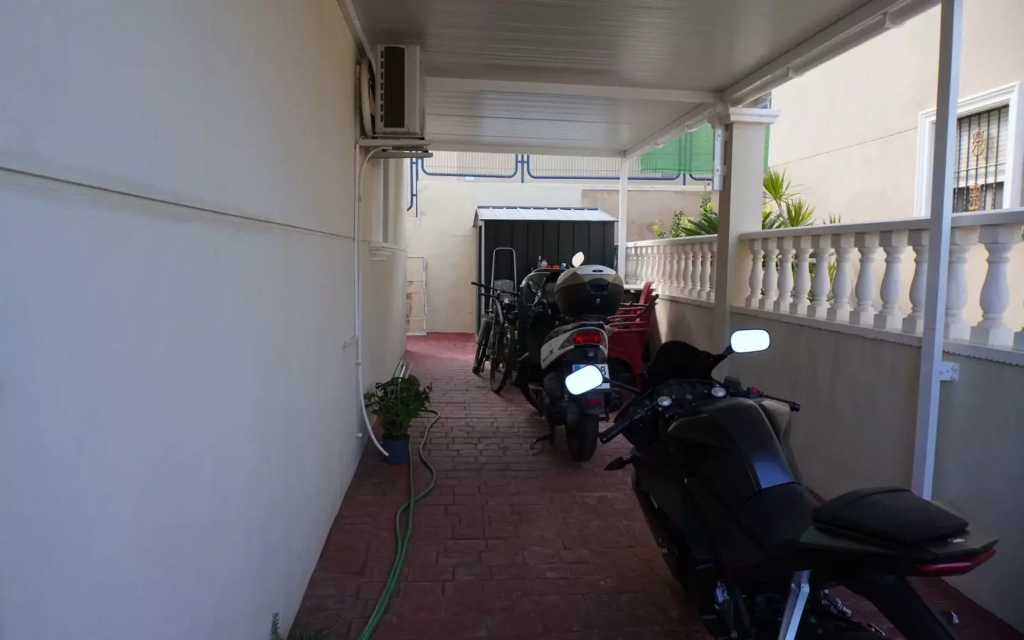 3-bedroom Villa In San Miguel De Salinas, Spain (120 M²)