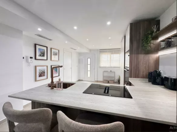 2-bedroom Apartment In Torrevieja, Spain (89 M²)