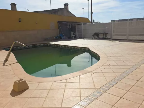 4-bedroom Villa In Pilar De La Horadada, Spain (368 M²)
