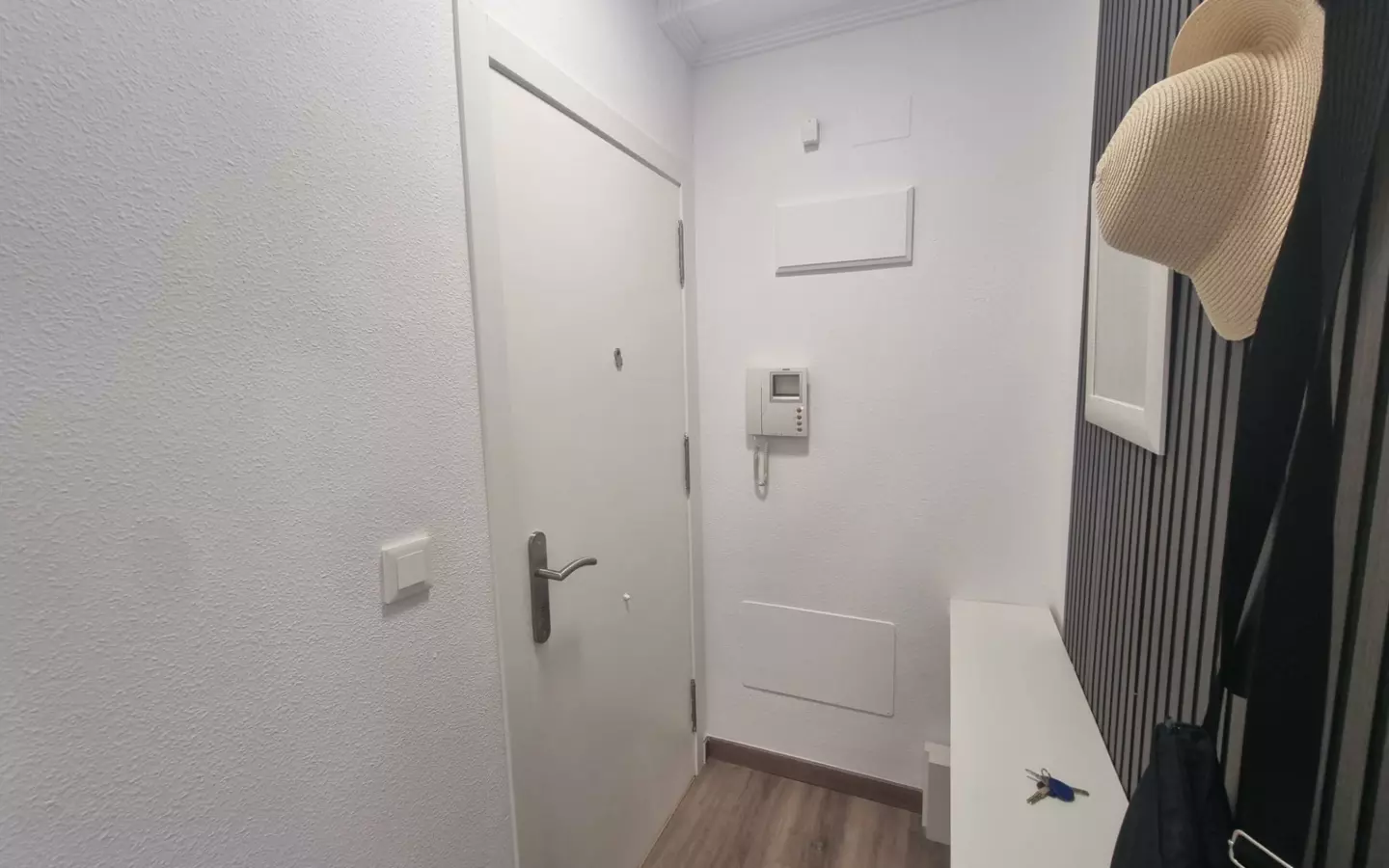 3-bedroom Apartment In Torrevieja, Spain (105 M²)
