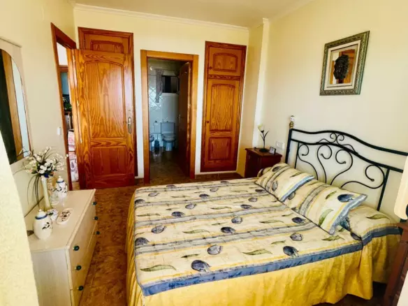 3-bedroom Apartment In Torrevieja, Spain (115 M²)