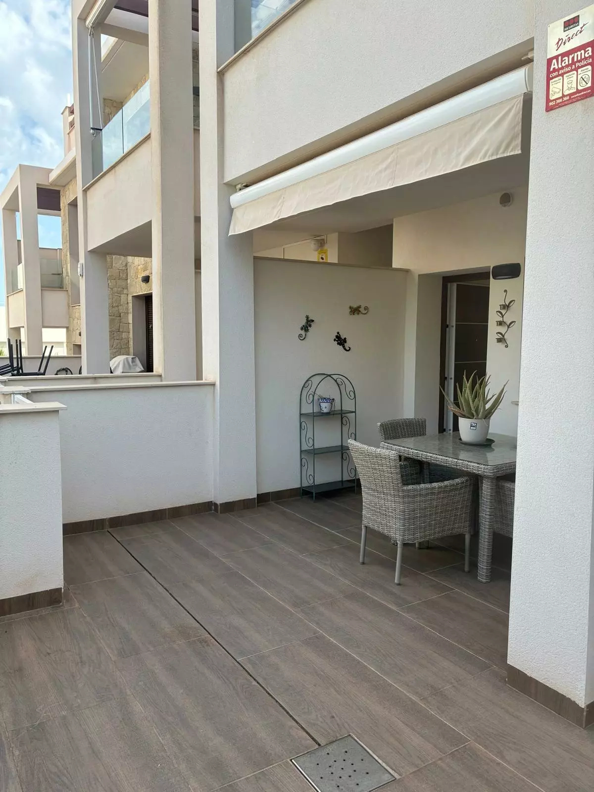 2-bedroom Apartment In Torrevieja, Spain (78 M²)