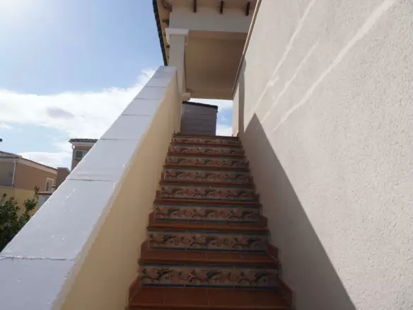 3-bedroom Villa In San Miguel De Salinas, Spain (120 M²)