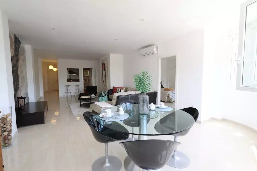 3-bedroom Apartment In Torrevieja, Spain (110 M²)