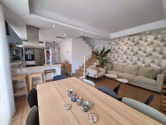 3-bedroom Villa In Torrevieja, Spain