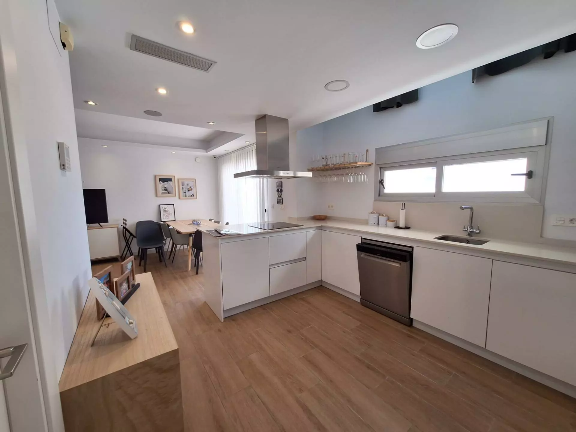 3-bedroom Villa In Torrevieja, Spain