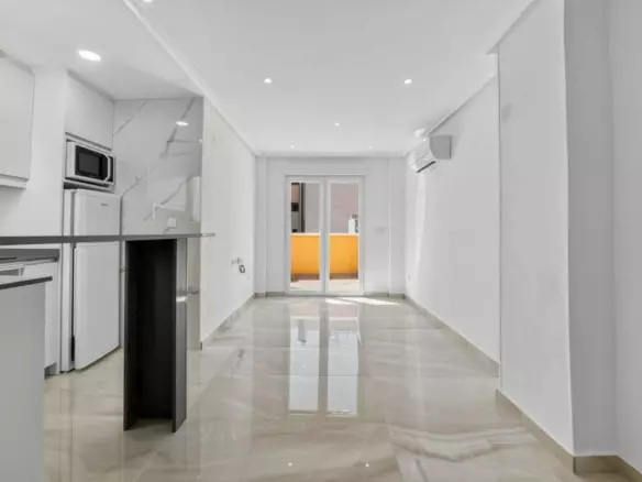 2-bedroom Apartment In Torrevieja, Spain (74 M²)