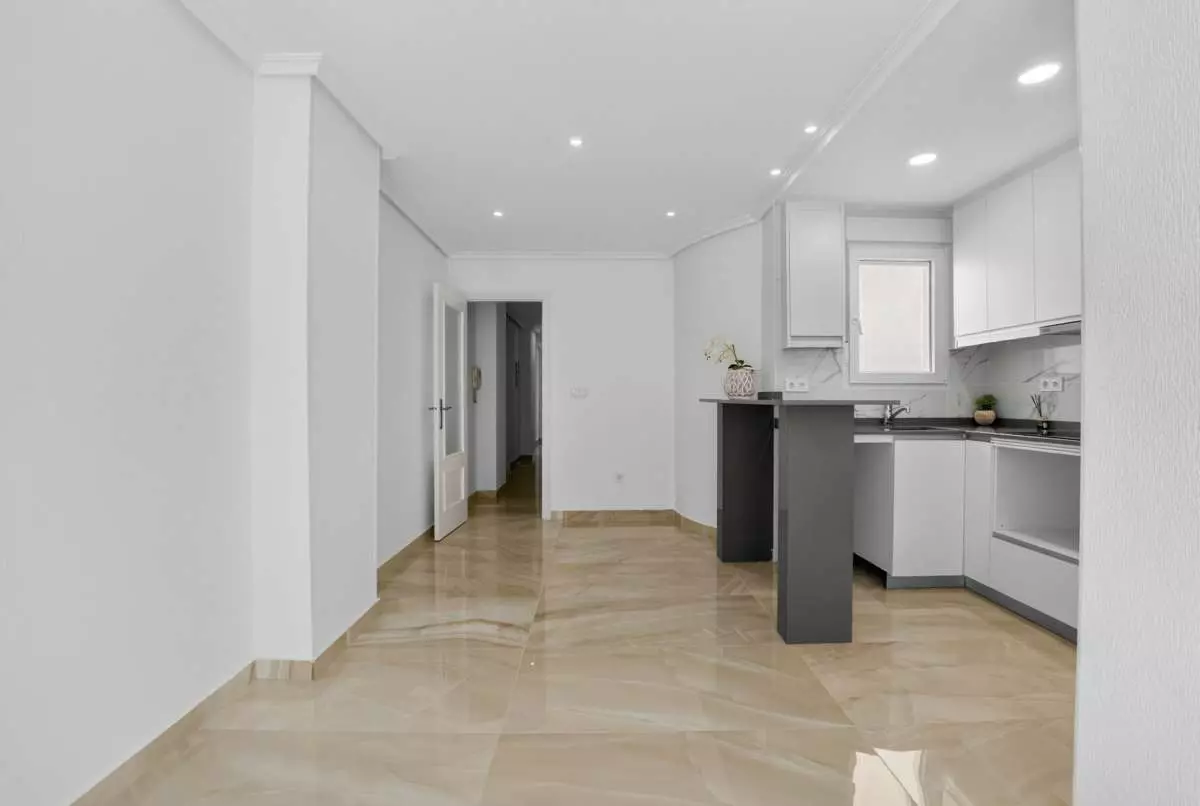 2-bedroom Apartment In Torrevieja, Spain (74 M²)