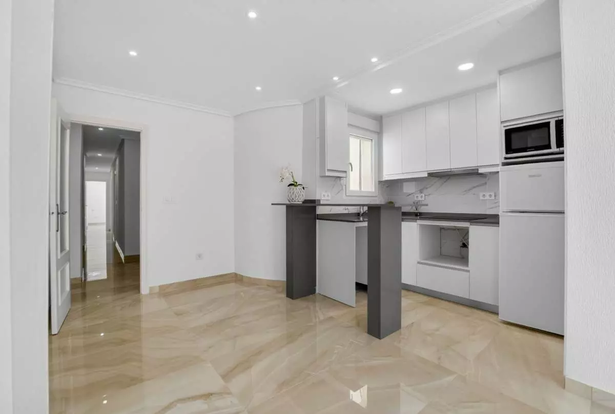 2-bedroom Apartment In Torrevieja, Spain (74 M²)
