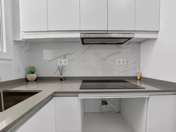 2-bedroom Apartment In Torrevieja, Spain (74 M²)