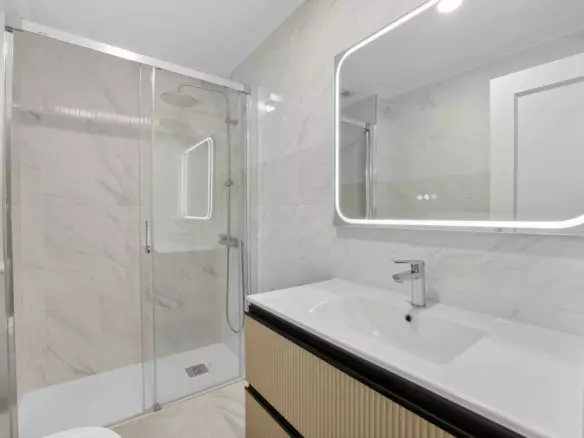 2-bedroom Apartment In Torrevieja, Spain (74 M²)