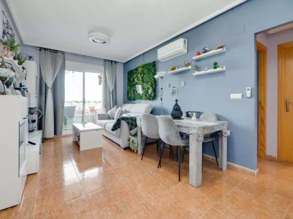 2-bedroom Apartment In Torrevieja, Spain (69 M²)