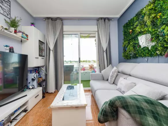 2-bedroom Apartment In Torrevieja, Spain (69 M²)