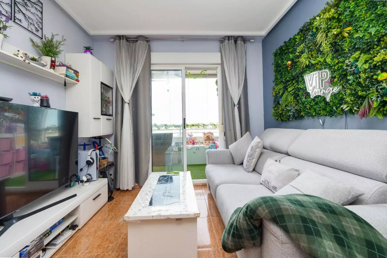 20260715_132606_c0f2d74837-55802e 2-bedroom Apartment In Torrevieja, Spain (69 M²)