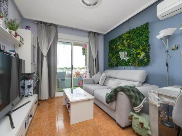 2-bedroom Apartment In Torrevieja, Spain (69 M²)