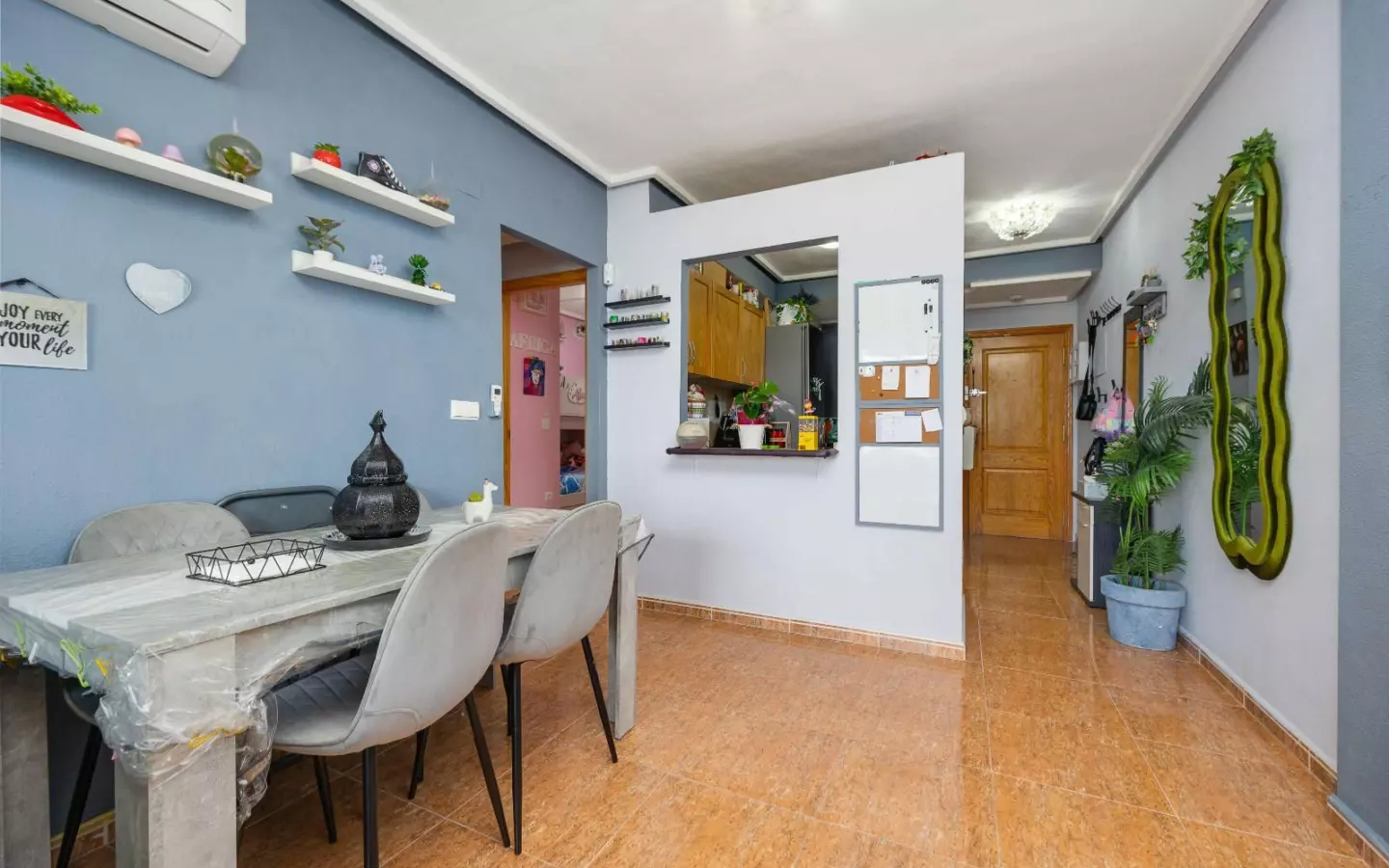 2-bedroom Apartment In Torrevieja, Spain (69 M²)