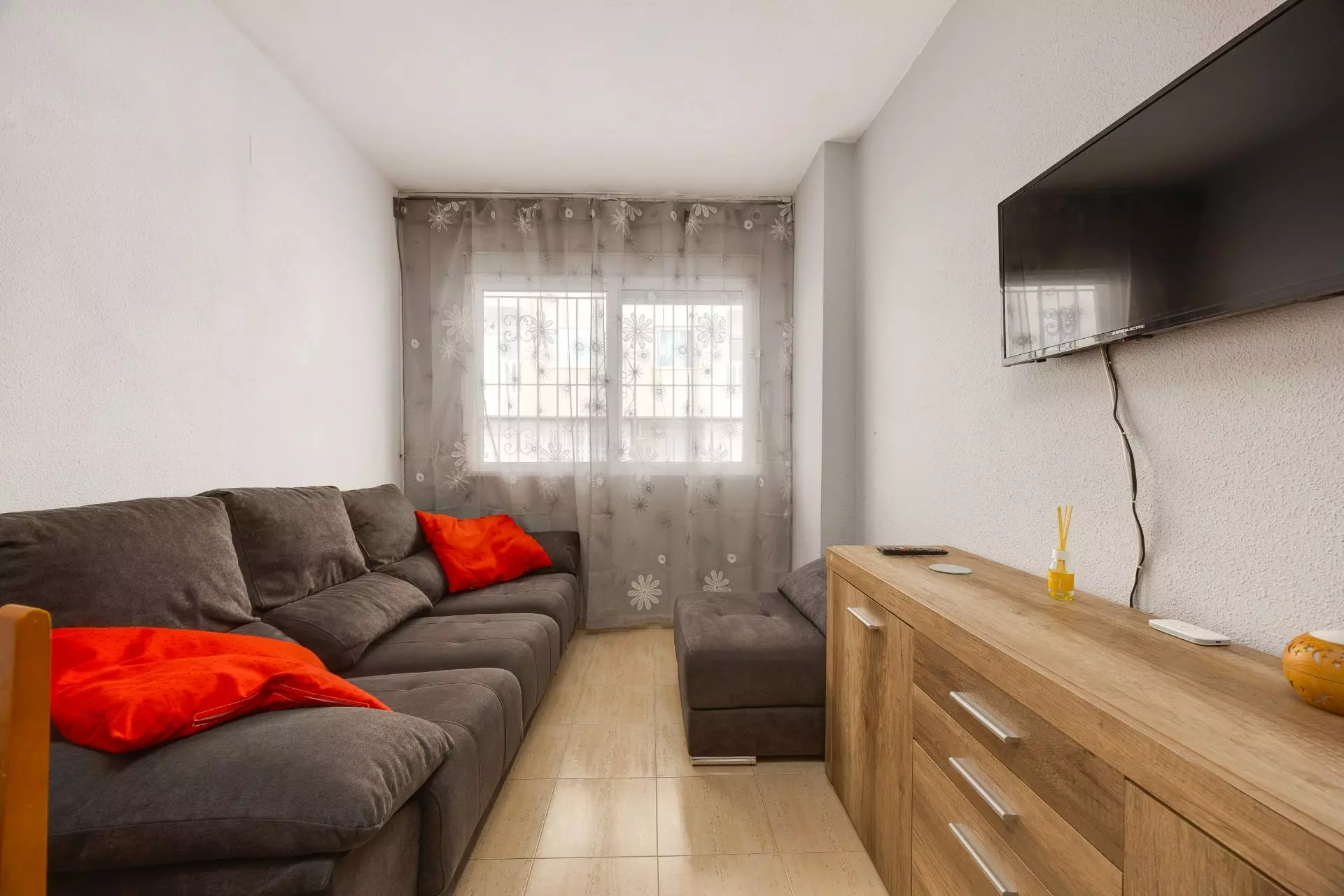 2-bedroom Apartment In Torrevieja, Spain (50 M²)