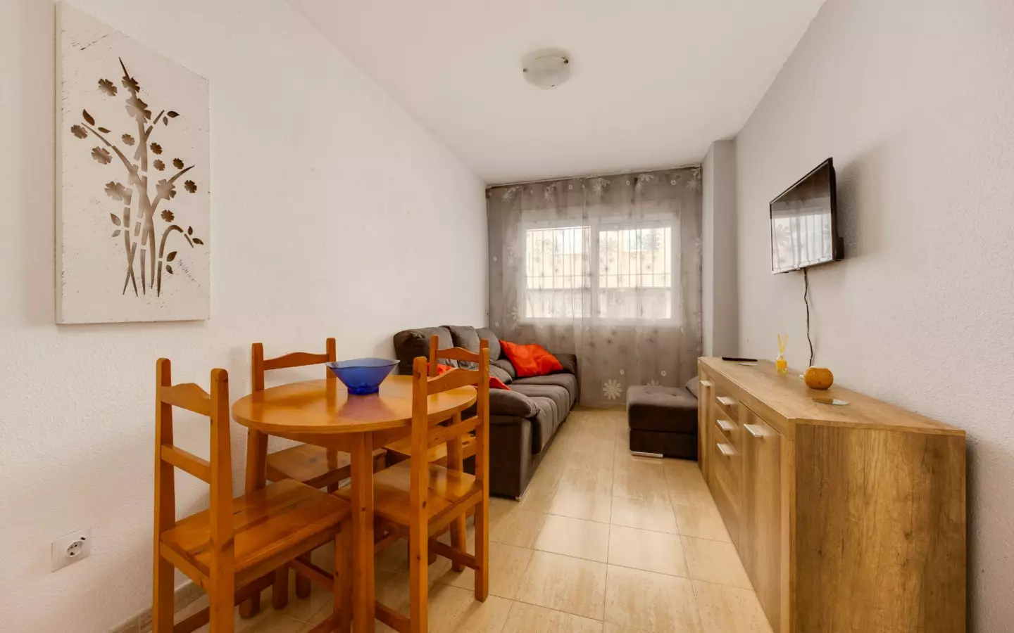 2-bedroom Apartment In Torrevieja, Spain (50 M²)