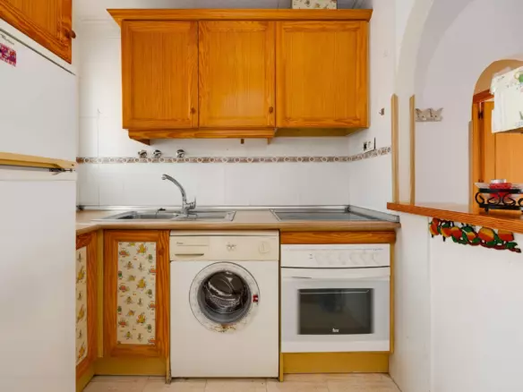 2-bedroom Apartment In Torrevieja, Spain (50 M²)