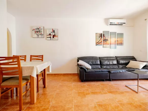 3-bedroom Apartment In Torrevieja, Spain (81 M²)