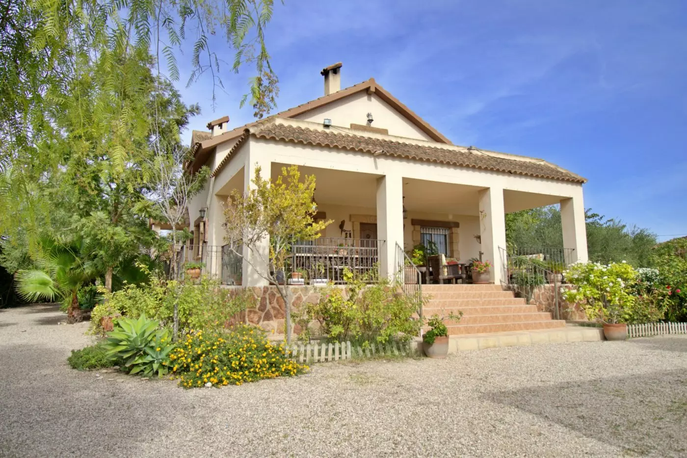 5-bedroom Villa In Elche, Spain (509 M²)