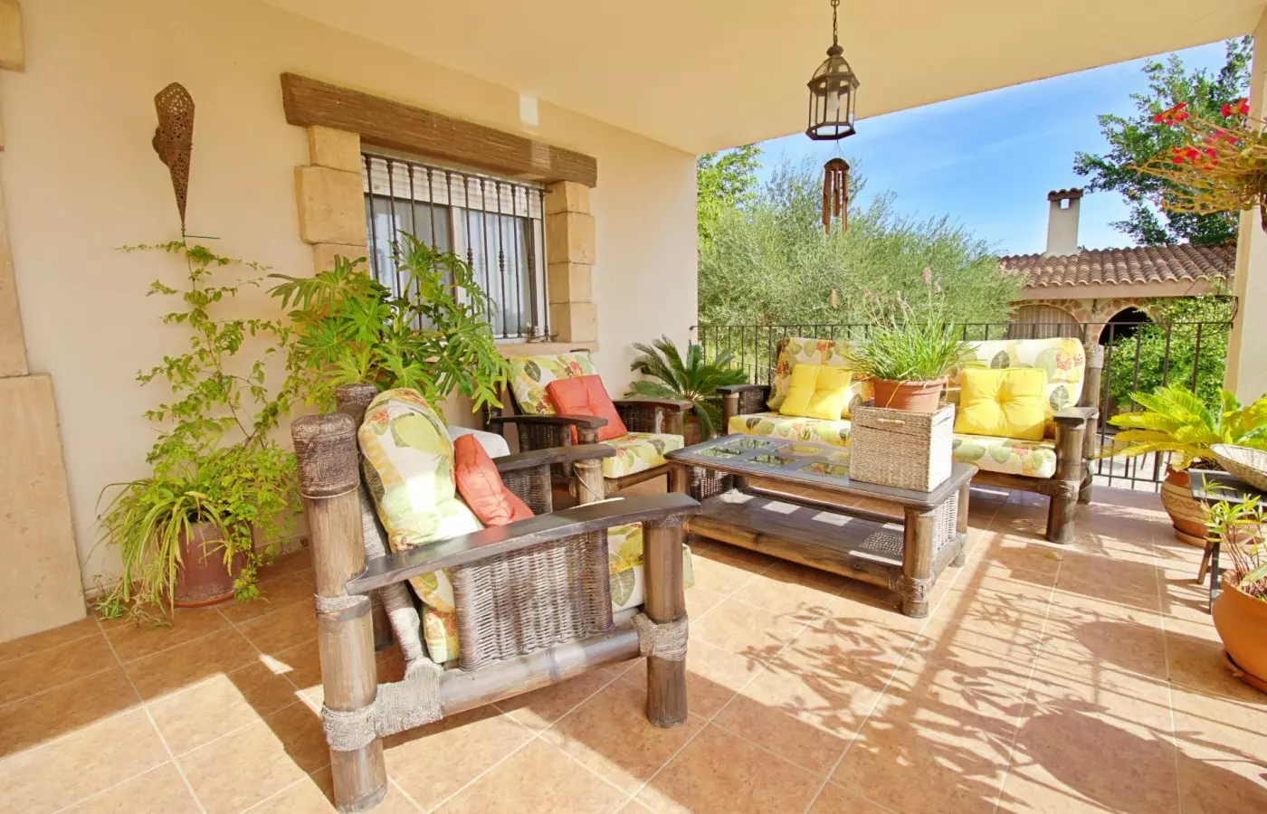 5-bedroom Villa In Elche, Spain (509 M²)
