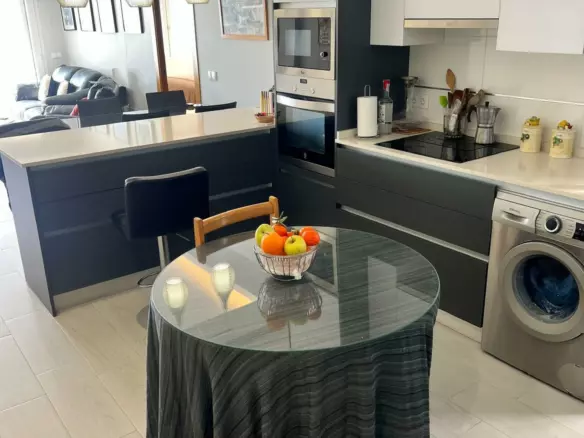3-bedroom Apartment In Torrevieja, Spain (92 M²)