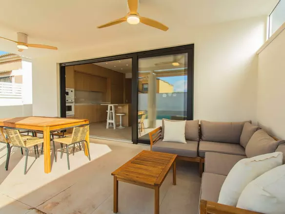 2-bedroom Town House In Torrevieja, Spain (104 M²)