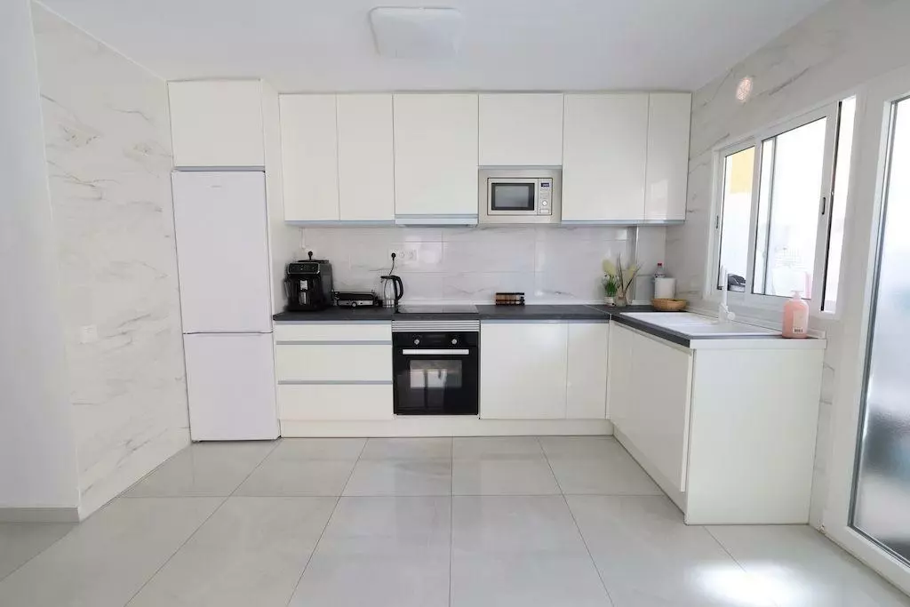 3-bedroom Apartment In Torrevieja, Spain (108 M²)