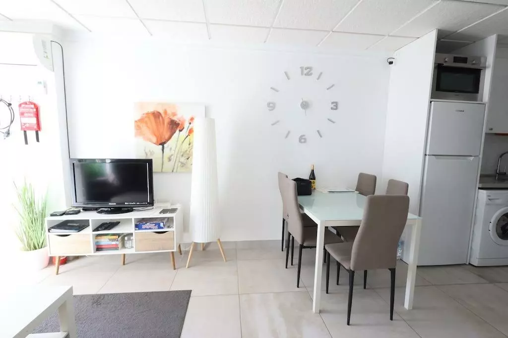 3-bedroom Bungalow In Torrevieja, Spain (60 M²)