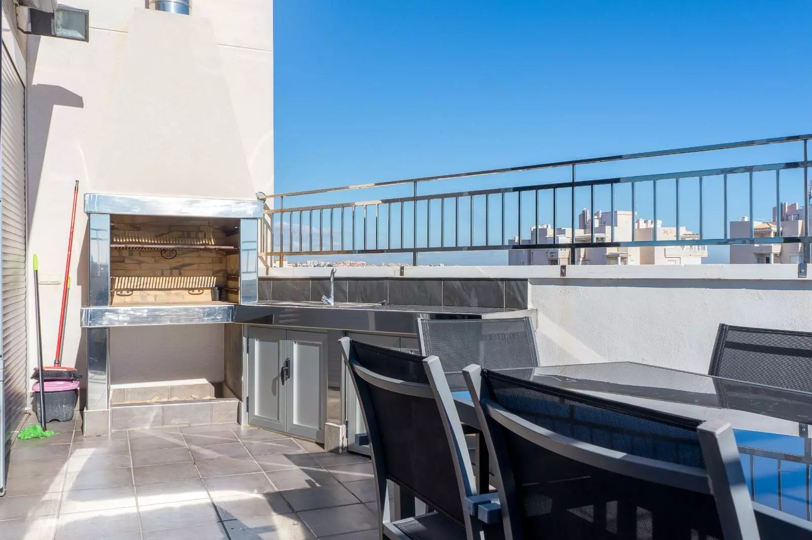 3-bedroom Apartment In Torrevieja, Spain (205 M²)