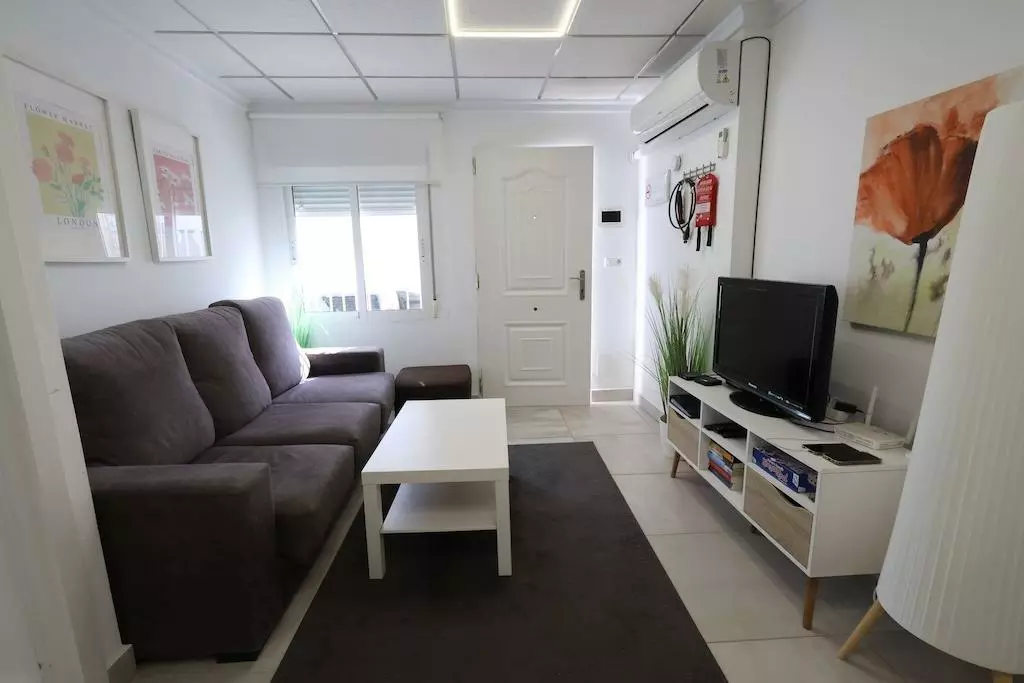 3-bedroom Bungalow In Torrevieja, Spain (60 M²)