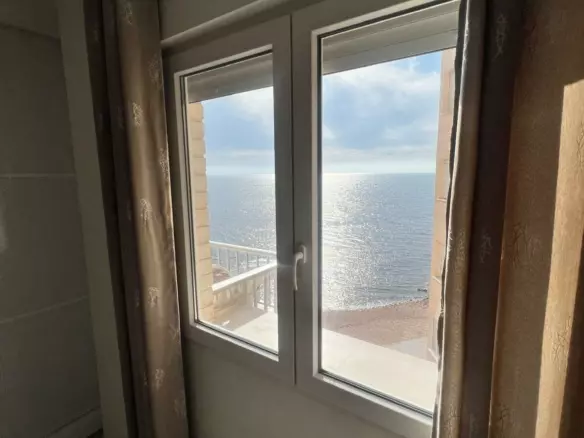 3-bedroom Apartment In Torrevieja, Spain (92 M²)
